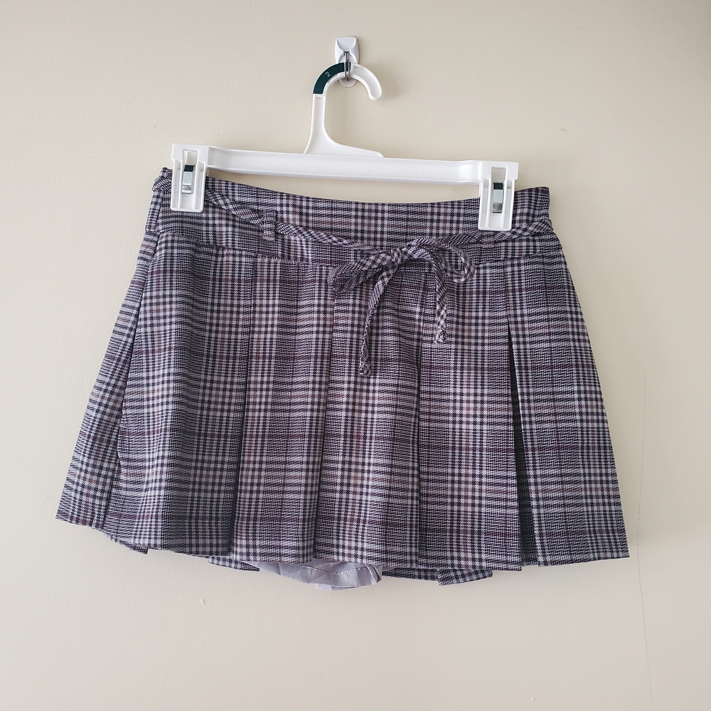Plaid Pleated Mini Skirt with Tie Waist - Gray